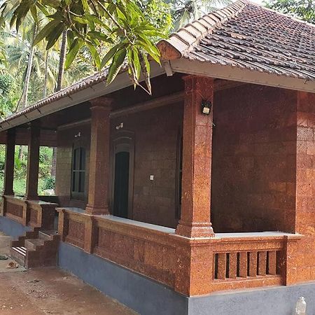 Traditional Kerala Heritage Villa Kuttyadi Exteriér fotografie