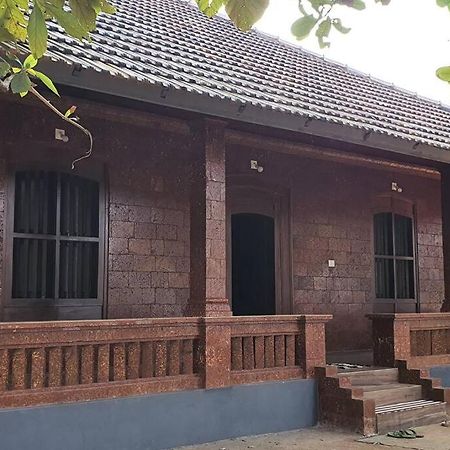 Traditional Kerala Heritage Villa Kuttyadi Exteriér fotografie